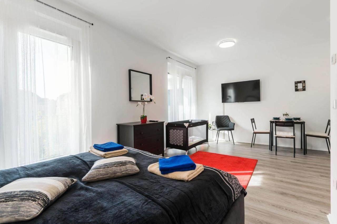 New Blue Danube Apartment With Balcony And Parking Budapest Exterior photo